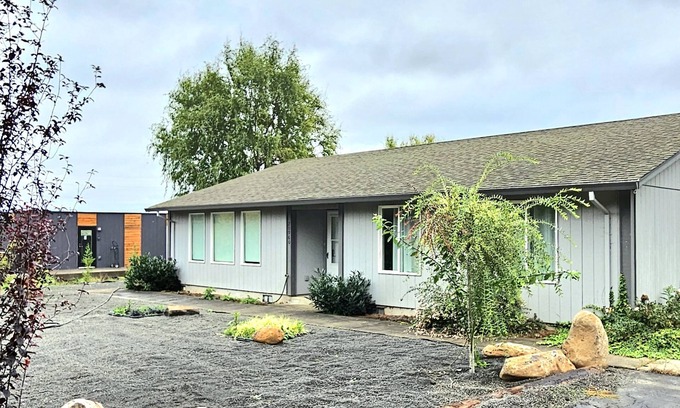 Hillsboro House | Newly Updated House on Huge Land