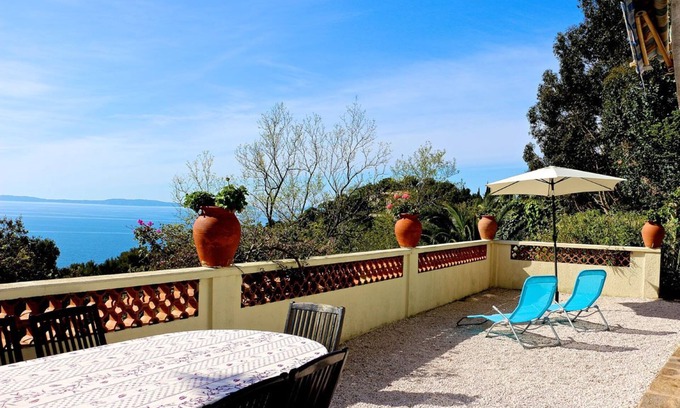 Le Rayol House | Nice 3-star apartment with sea view French Riviera