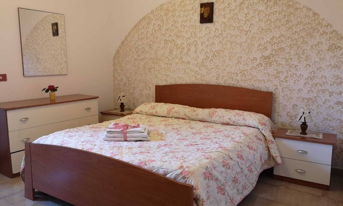 Schiazzano House | Nice accommodation with A/cond. terrace, pool, WIFI and parking space