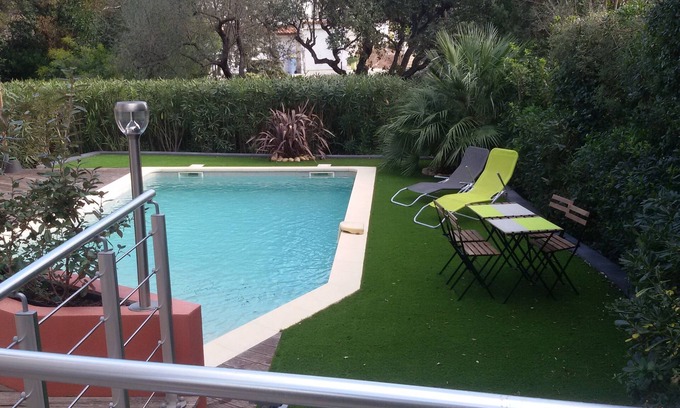 Boulouris-sur-Mer Apartment | Nice air-conditioned 3rooms 3*in ground floor, private terrace , swimming pool