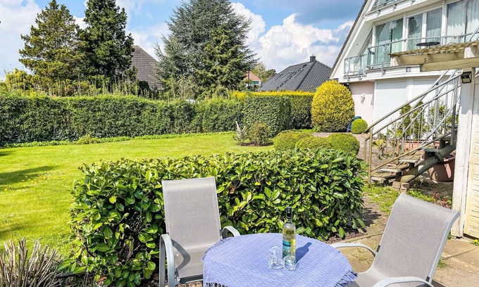 Trassenheide Apartment | Nice apartment for 10 people with WIFI, TV, balcony and parking