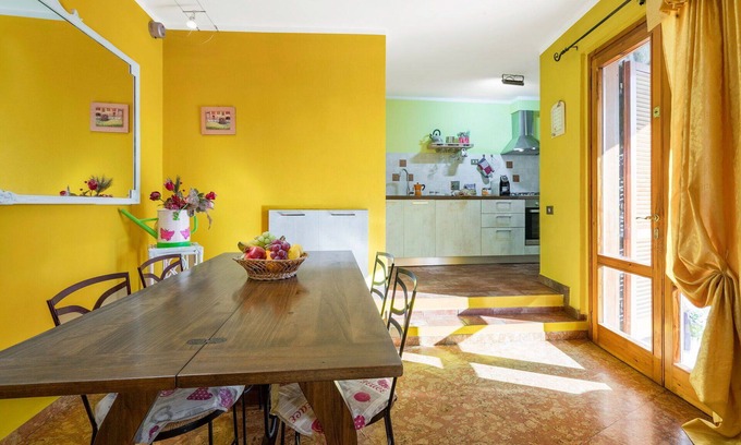 Giugnano Apartment | Nice apartment for 6 people with WIFI, TV, terrace, pets allowed and panoramic view