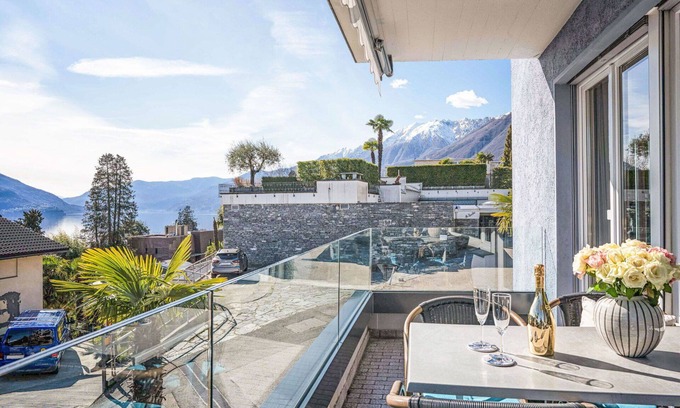 Ascona Apartment | Nice apartment for 4 people with WIFI, TV, balcony and pets allowed