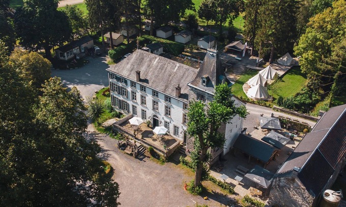 Aywaille Apartment | Nice apartment in a castle with terrace
