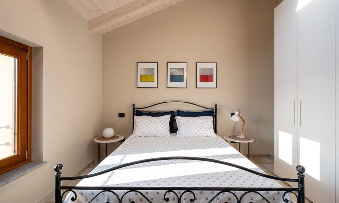 Rocca D'Arazzo Apartment | Nice apartment for 4 guests with WIFI, A/C, TV and terrace