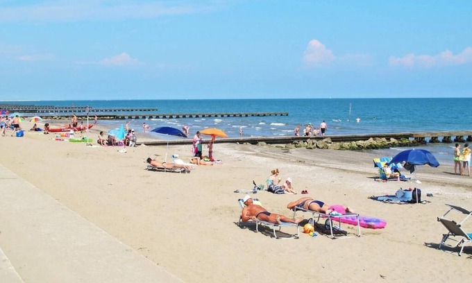 Duna Verde Apartment | Nice apartments with a garden and a swimming pool 10 minutes from the beach