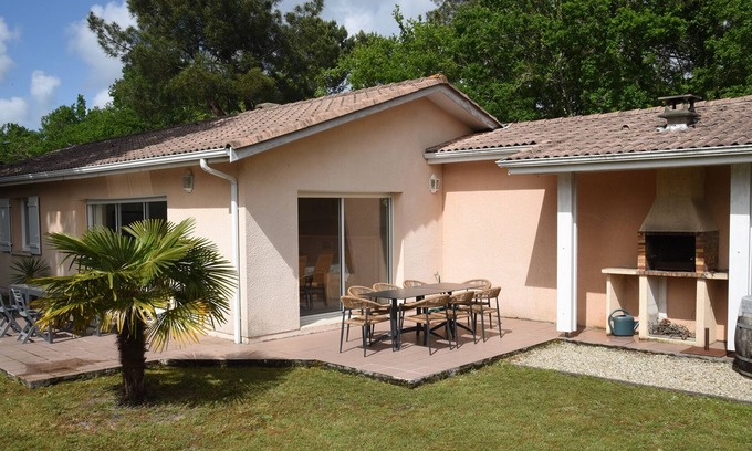 Lege-Cap-Ferret Villa | Nice bright villa in quiet area near forest and sea