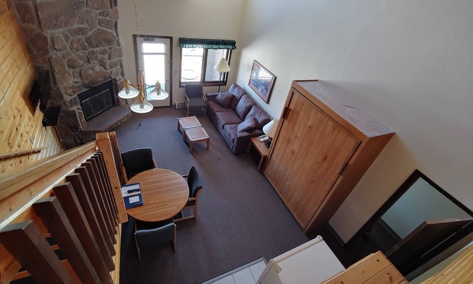 Granby Condo | Nice Condo with Loft; Sleeps Eight; Near the Slopes and Near RMNP