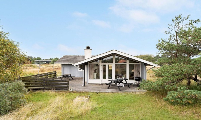 Rindby Strand House | Nice home in Fanø with WiFi