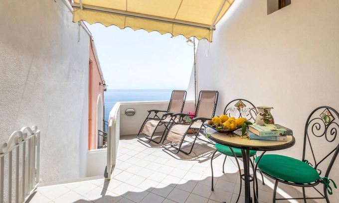 Furore House | Nice Home in Furore With 1 Bedrooms and Wifi