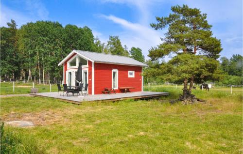 Hammaro House | Nice Home In Hammarö With Kitchen