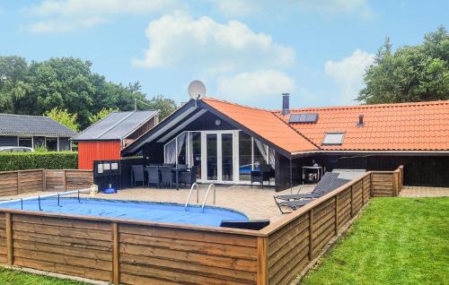 Bork Havn House | Nice Home In Hemmet With Sauna