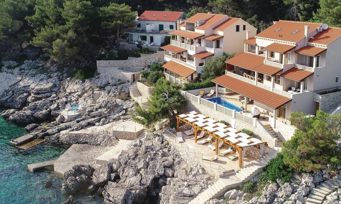 Blato House | Nice home in Prizba with sauna