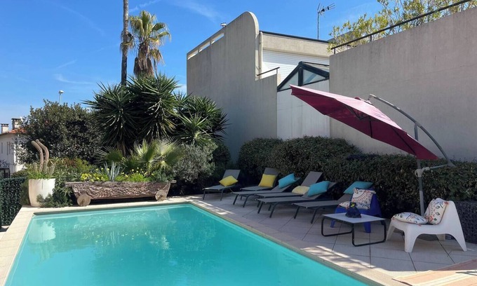 Saint-Laurent-du-Var House | Nice Living Hôtel Particulier Piscine