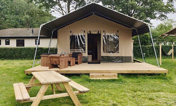 Municipality of Langedijk House | Nice safari tent near recreation area