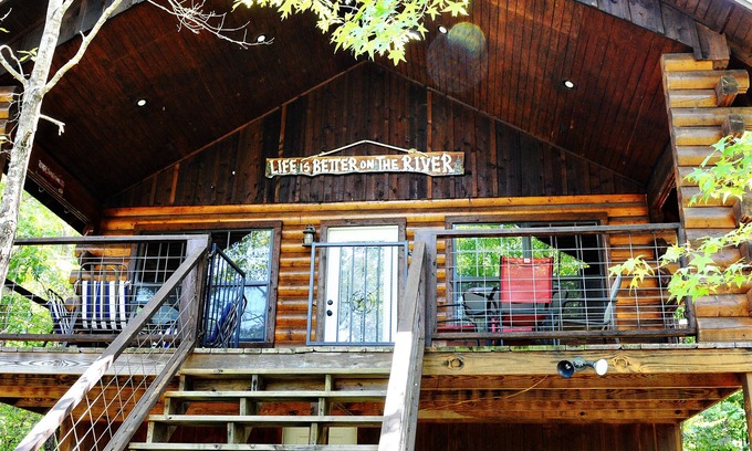 Glenwood Cabin | Nichols Hole Cabin - Above the Caddo River - Float to your Cabin!