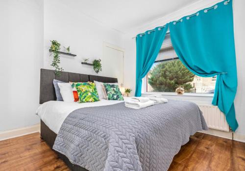 Airdrie Apartment | Nicol Apartment by Klass Living Airdrie