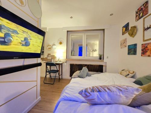 Neudorf Est Apartment | Nid Cosy et Sauna Privé & Proche Centre Strasbourg & Kehl