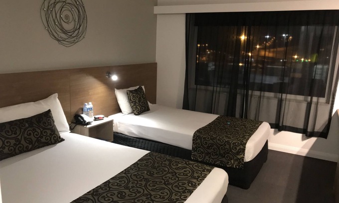 Burnie Hotel | Nightcap at Burnie Townhouse