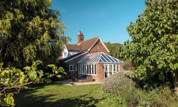Sudbourne Cottage | Nightingale Cottage, Sudbourne near Orford, with 1/3 acre garden