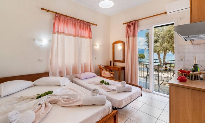 Nikiana Apartment | Nikiana Club - Studio 5 Apartment-Studio with Sea View, Shared Pool & Wi-Fi