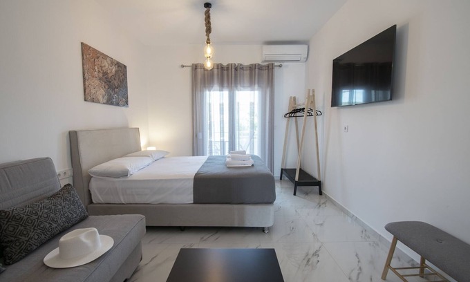 Nikita Hotel | Nikiti Central Suites 4 by Travel Pro Services