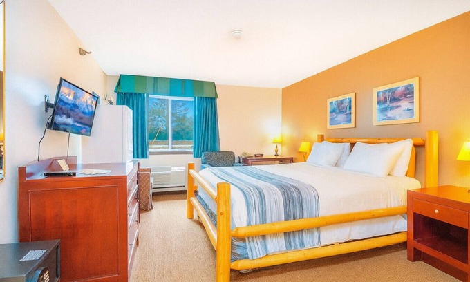 Nisswa Bed & Breakfast | Nisswa Hotel & Suites – 2 Bedroom King + Double Queen #118