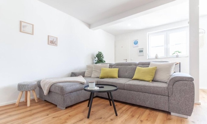 Beuren Apartment | nJoy! Relax & Sunny - Panorama Therme - Terrasse