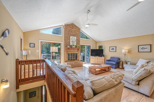 Bumpass House | No Wake Zone