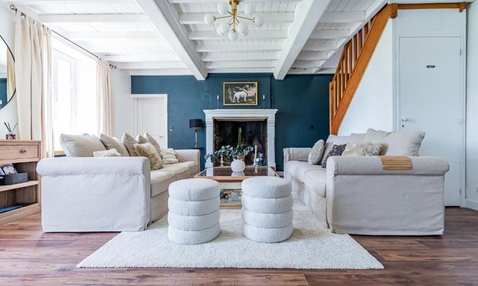 Canchy House | No2 By The Fields