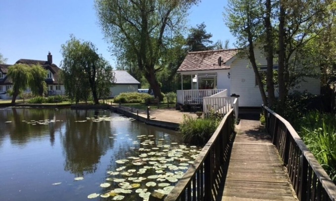 Horning House | NOOSA SOUND SUPERB WATERSIDE BUNGALOW IN HORNING VILLAGE ON THE NORFOLK BROADS