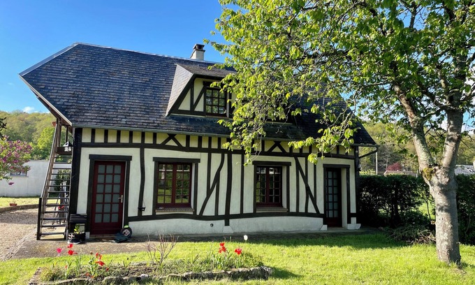 Beaumont-le-Roger House | Normandy house with large garden near Paris