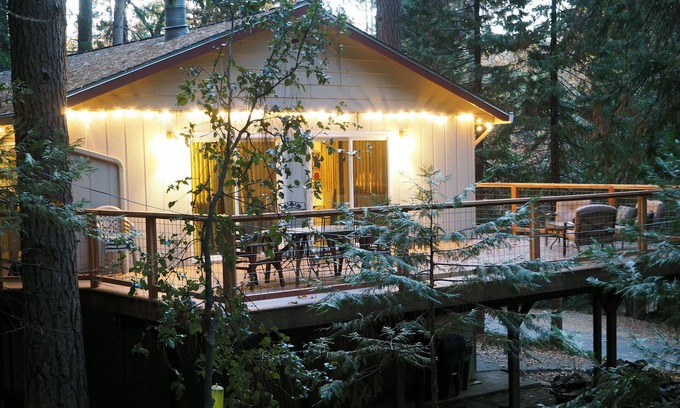 Twain Harte Cabin | NORSE HUS in Twain Harte: Large Multi-Family Mountain Home in the Sierra Mtns.