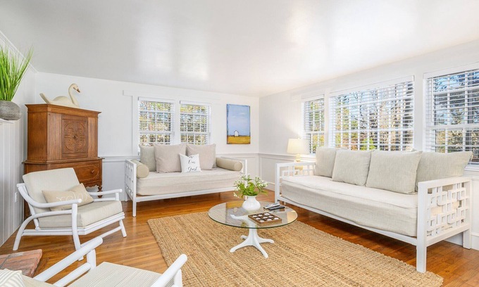 North Chatham House | North Chatham, Quaint Cottage, Great Yard, Welcome to Bobs Place