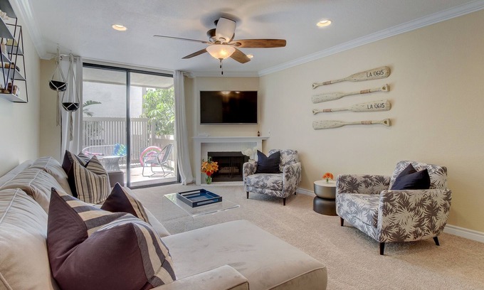 Townsite Condo | North Coast Village Retreat B111 Gated condo w/pool, hot tub, gym, putting green, walk to beach