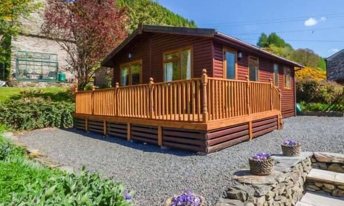 Bretherdale Cottage | NORTH LODGE, family friendly, with a garden in Kendal