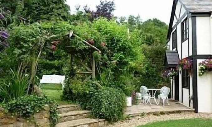 Banbury House | North Oxfordshire holiday home in conservation area