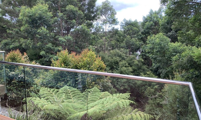 Greenhithe Apartment | North Shore Stylish, Private & Immaculate Haven