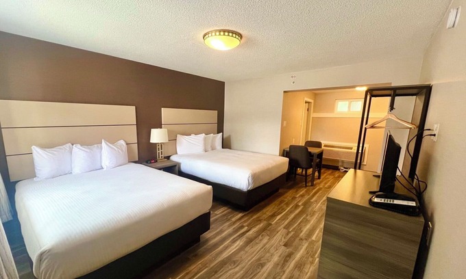 Pemberton Heights Hotel | North Vancouver Hotel