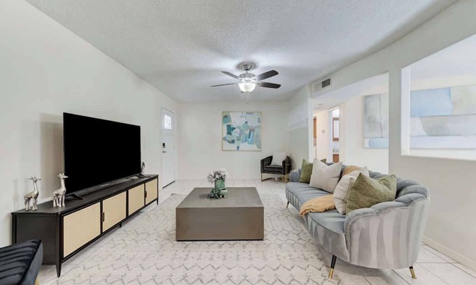 North Las Vegas House | North Vegas Hideaway | Close to Strip & Downtown