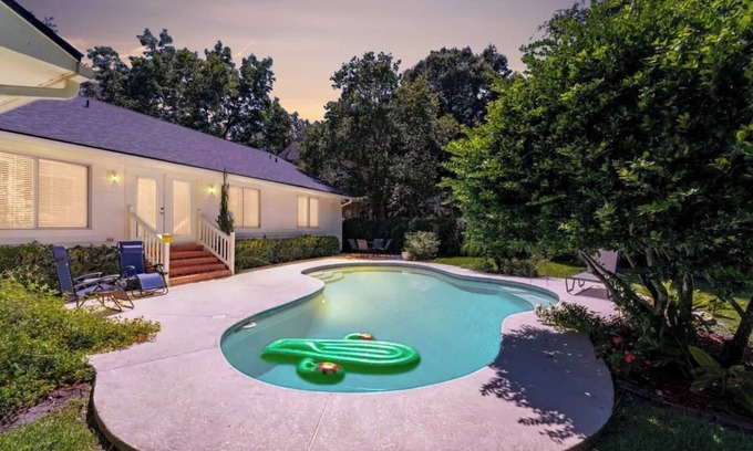 Southside House | Northeast Florida Retreat