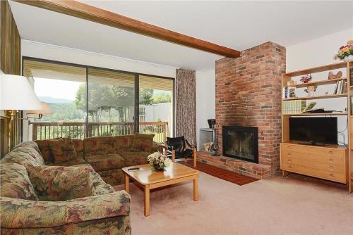 Stowe Area House | Notchbrook 24AB