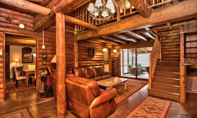 Jonas Cabin | NOVEMBER DEAL- FREE NIGHT WHEN BOOKING A WEEKEND - ASK FOR DETAILS!