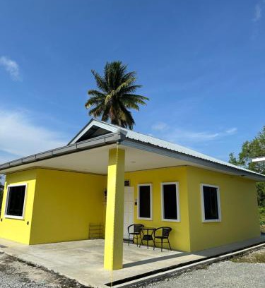 Mersing Ski Chalet | NoWa Residence Rumah Kuning