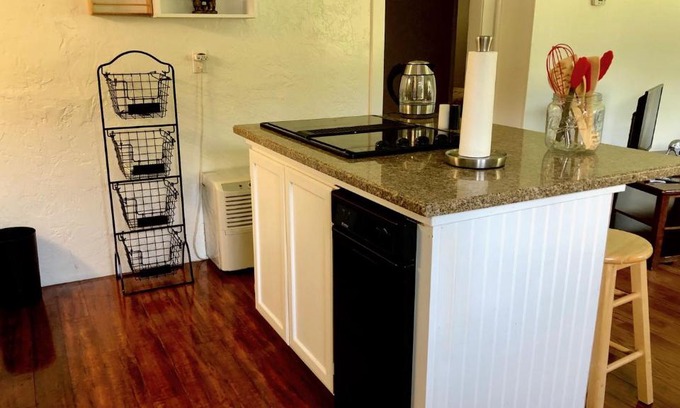 Mendenhaven House | Nugget Place-Includes three separate two bedroom units near Mendenhall Glacier-DISCOUNTS ON TOURS!