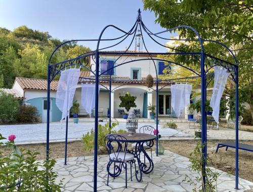 Fozieres Bed & Breakfast | Nuits Colibri