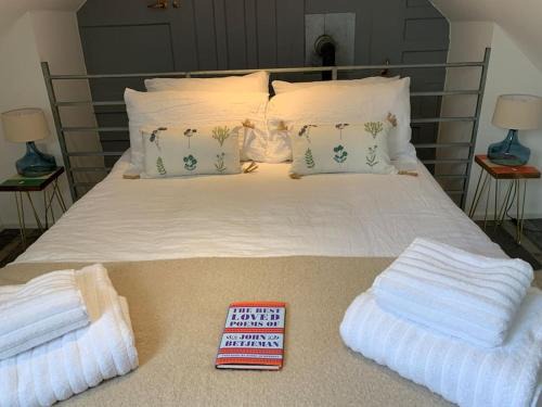 Lohuec Apartment | Number 8