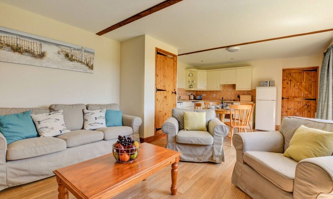 Wells-next-the-Sea House | Nutwood Lodges - Five Bedroom House, Sleeps 11