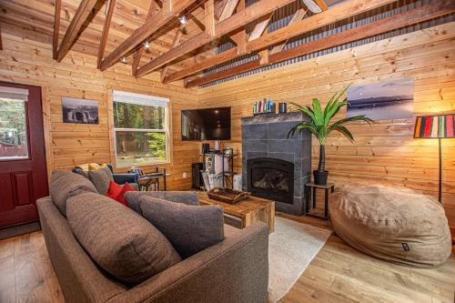 Tahoma House | O'Brien's Den By Hauserman Rentals