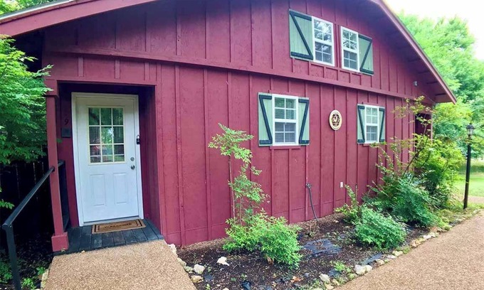 Eureka Springs Cabin | Oak Crest – Mountain Chalet/#9